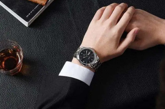 为什么男人要戴手表？手表对男人意味着什么？