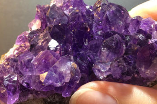 紫水晶怎么鉴定