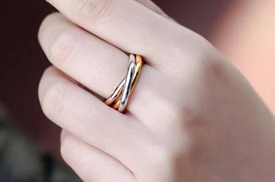 戒指戴小拇指代表什么
