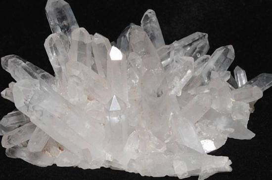 水晶是天然的吗