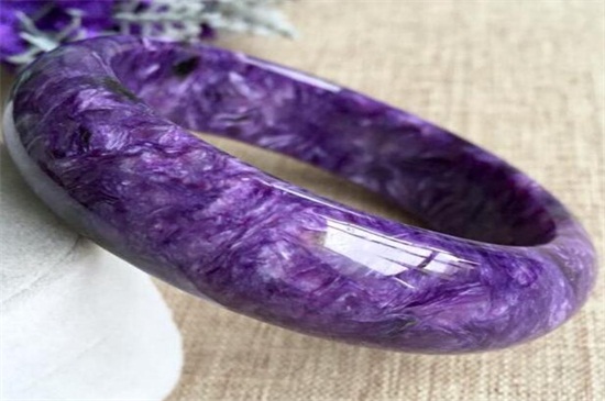 紫龙晶手串会越戴越紫吗