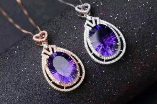紫水晶可以和石榴石一起戴吗