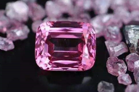 帕帕拉恰和粉色尖晶石区别