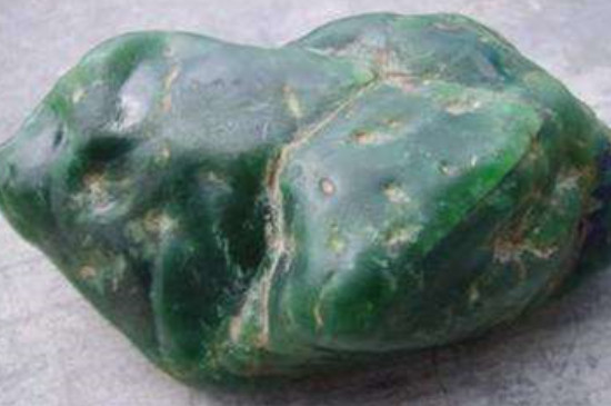 什么是真正翡翠原石