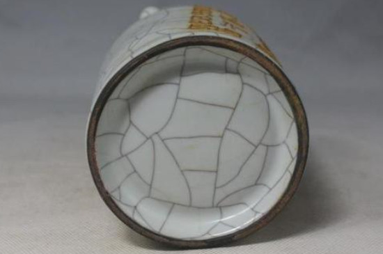 北宋官窑瓷器釉面特征