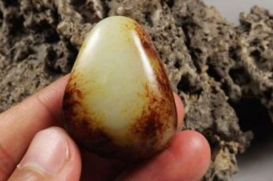 捡石头怎么分辨石头还是玉