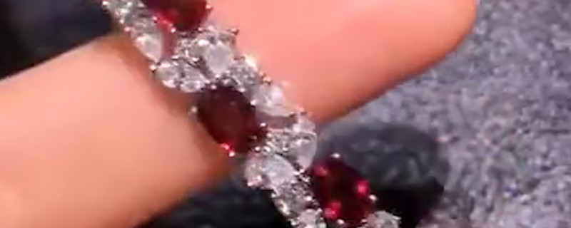 如何分辨钻石真假