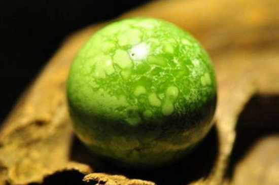 菜籽黄绿松石鉴别