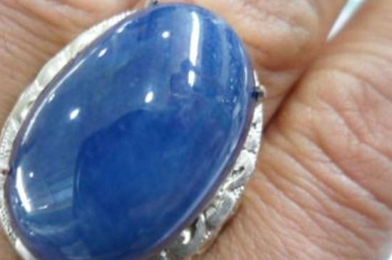 蓝色的宝石有哪些品种