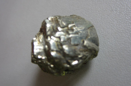矿石金是什么材质