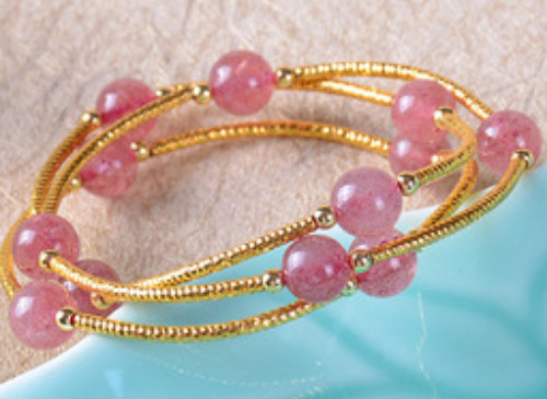 粉色水晶手链代表什么意思