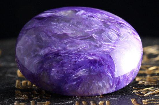 紫龙晶会越戴越润吗