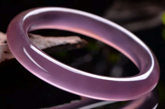 帝王紫手镯是什么材质