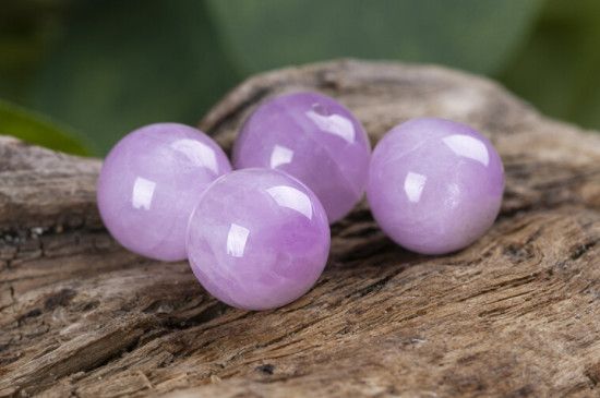 紫锂辉属于什么档次的宝石