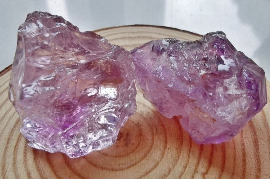 人造紫水晶原石图片