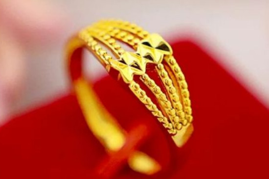 银手镯和金戒指可以一起戴吗