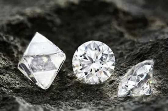 钻石一般买什么颜色等级