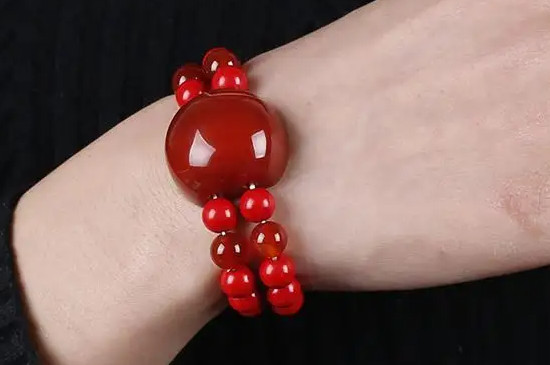 红玛瑙的寓意是什么