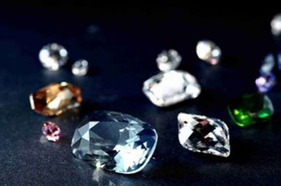 天然水晶原石价格市场价，天然水晶的价格一般是多少