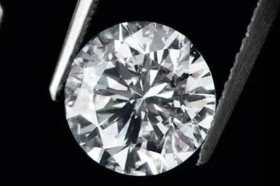 如何区分钻石及其他仿品