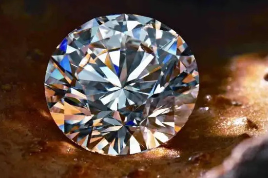 钻石荧光分为5个等级